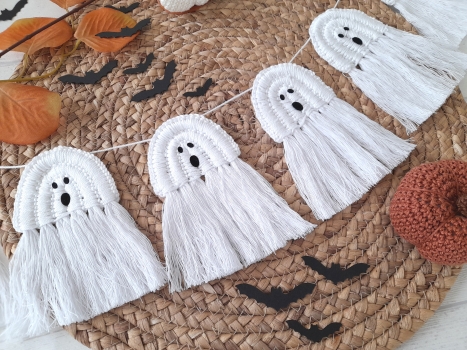 Geistergirlande Halloween Makramee