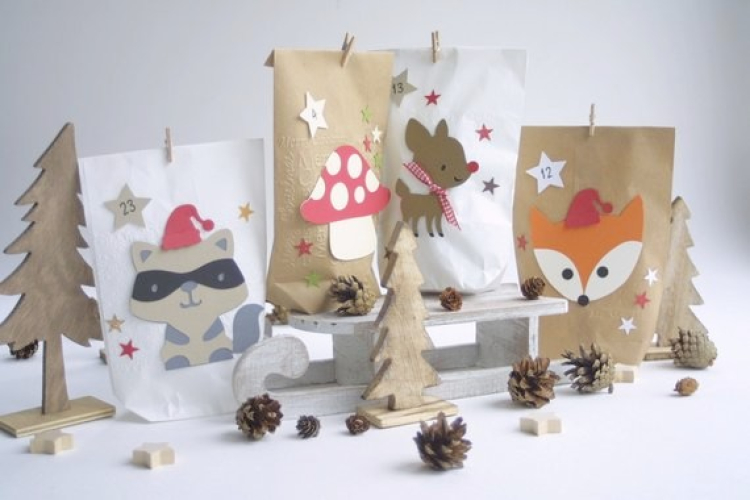 Handgemachter Adventskalender mit Waldtieren – 24 Papiertüten in Weiß & Braun