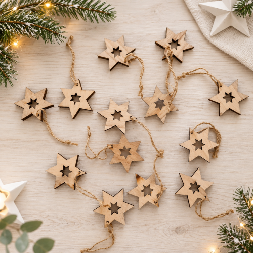 10er Set Holzsterne zum Aufhängen – Natur 5cm mit Sternmotiv