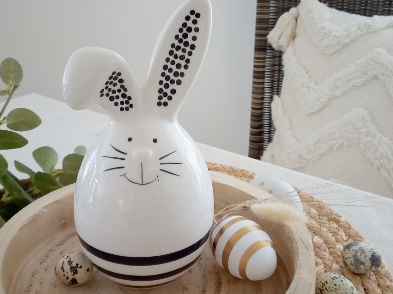 Hase aus Keramik schwarz weiß